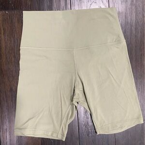Lululemon Align high rise 8” shorts. Size 6